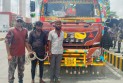 বেনাপোলে ভারতীয় ট্রাক থেকে পিস্তল ও গুলি জব্দ, ২ নাগরিক আটক