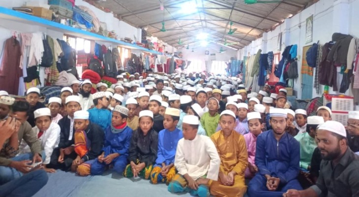 বাউফলে দেশনেত্রী বেগম খালেদা জিয়ার রোগমুক্তি কামনায় দোয়া ও মিলাদ