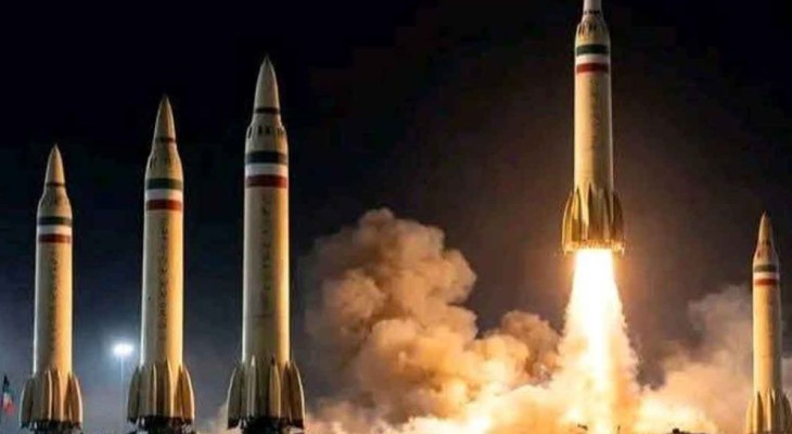 নতুন প্রজন্মের ক্ষেপণাস্ত্র দিয়ে ইসরায়েলের বিমানবন্দরে হামলা: দাবি ইরানের