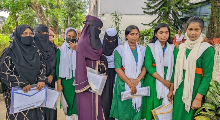শ্রীমঙ্গলে পরীক্ষার দিনে দুঃস্বপ্ন, ইউএনও’র উদ্যোগে স্বস্তির নিশ্বাস
