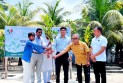 কলাপাড়ায় শিক্ষার্থীদের মাঝে ফলদ গাছের চারা বিতরণ